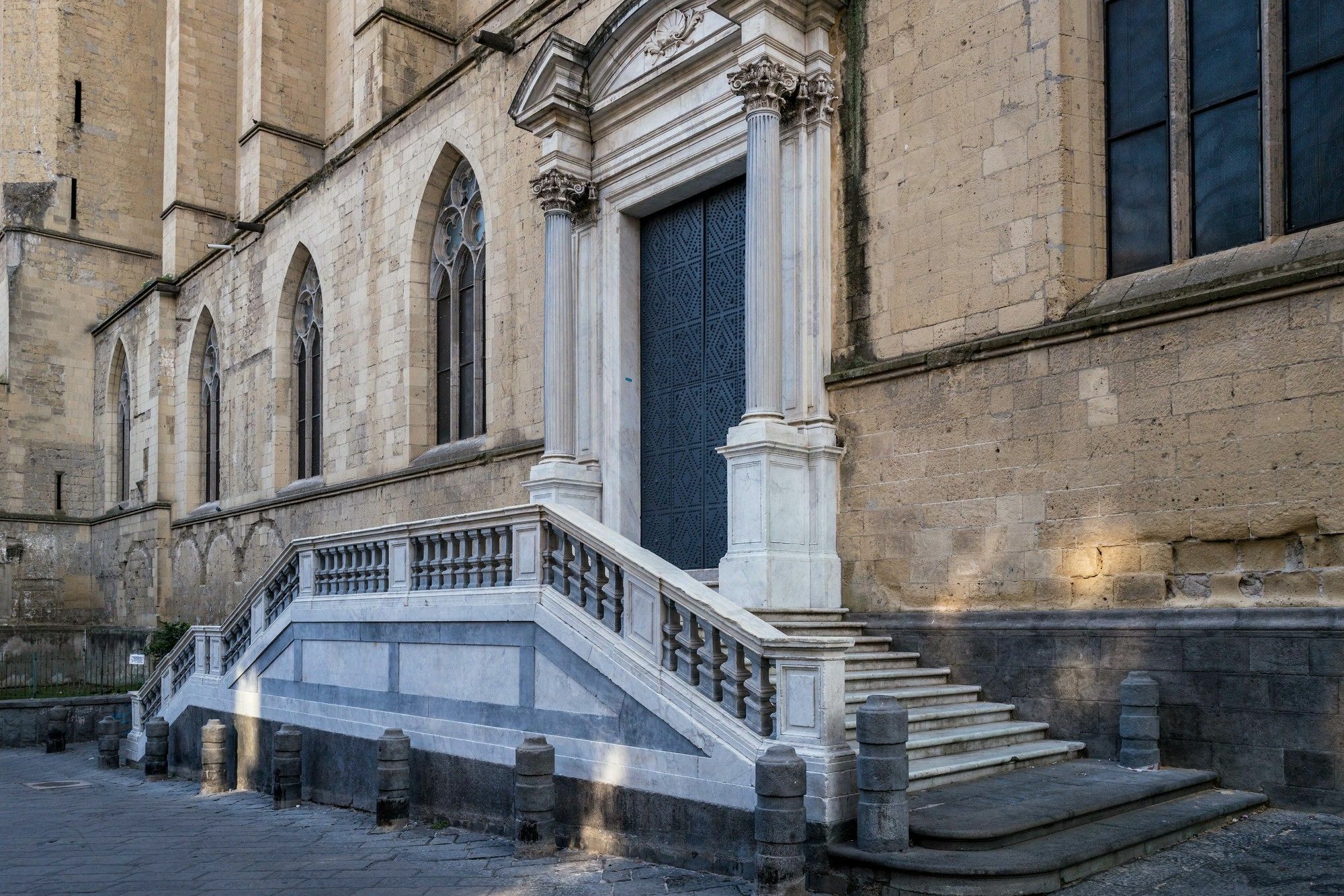 Art Nel Cuore Di Neapel